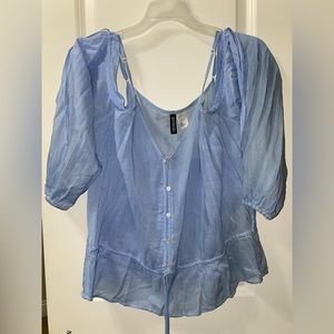 H&M off the shoulder shirt, size 10 (M/L)